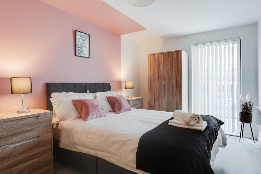 City Living Penthouse Apartment With Parking Manchester Exterior photo